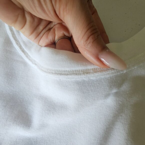 Zenergy by Chico's White V back Sweatshirt Top Stitching detail size 2 or 12 - Picture 8 of 12